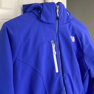 New: The North Face Apex Bionic Hooded Jacket with Primaloft. Size Medium